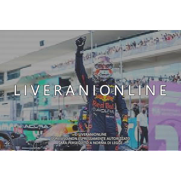 Max Verstappen (NLD) Red Bull Racing RB16B celebrates his pole position in qualifying parc ferme. 23.10.2021. Formula 1 World Championship, Rd 17, United States Grand Prix, Austin, Texas, USA, Qualifying Day. - www.xpbimages.com, EMail: requests@xpbimages.com © Copyright: FIA Pool Image for Editorial Use Only/ AGENZIA ALDO LIVERANI SAS - ITALY ONLY EDITORIAL USE ONLY