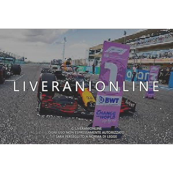 Pole sitter Max Verstappen (NLD) Red Bull Racing RB16B in qualifying parc ferme. 23.10.2021. Formula 1 World Championship, Rd 17, United States Grand Prix, Austin, Texas, USA, Qualifying Day. - www.xpbimages.com, EMail: requests@xpbimages.com © Copyright: FIA Pool Image for Editorial Use Only/ AGENZIA ALDO LIVERANI SAS - ITALY ONLY EDITORIAL USE ONLY