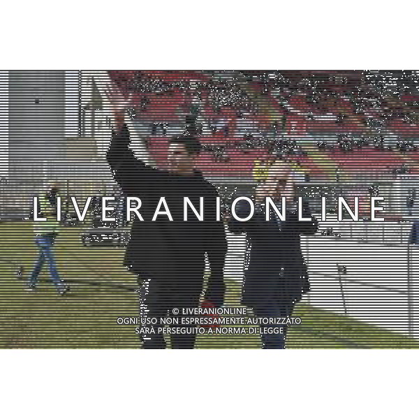 ¬© TVRG Matteo Pessina giocatore dell\'Atalanta cresciuto nelle giovanili del Monza premiato prima della gara sulla DX Adriano Galliani amministratore delegato del Monza Monza vs Cittadella Campionato Serie BKT - 9a giornata Monza 23-10-2021 U-Power Stadium foto Roberto Garavaglia/ag. Aldo Liverani sas / AGENZIA ALDO LIVERANI SAS