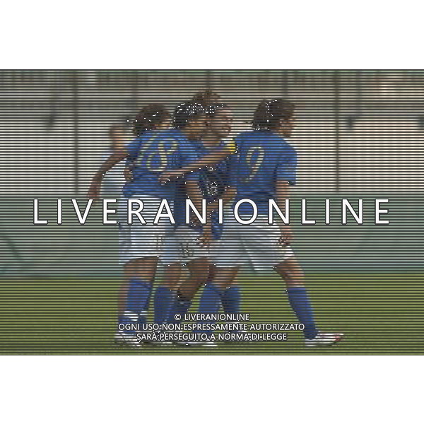 Monza 24/09/2005 Campionato Del Mondo Femminile Qualificazioni Italia-Ucraina 3-1 nella foto: Esultanza Italia dopo il gol 3-1 di Marsico Teresa Lina 18 foto Danilo Recalcati /Ag.Aldo Liverani