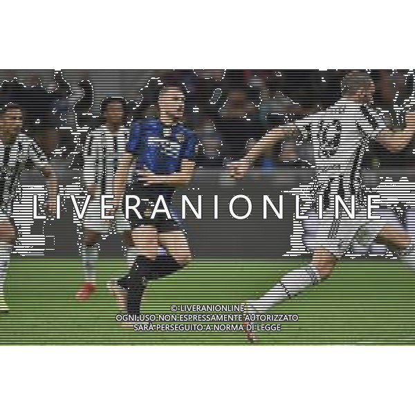Edin Dzeko (Inter) segna il gol dell\'1 a 0 Inter vs Juventus Campionato Serie A TIM - 9a giornata Milano 24-10-2021 Stadio Giuseppe Meazza - San Siro foto Roberto Garavaglia/ag. Aldo Liverani sas / AGENZIA ALDO LIVERANI SAS