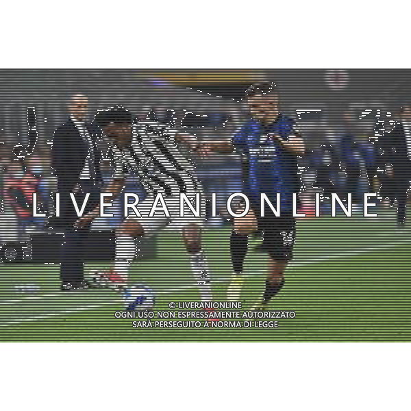 Juan Cuadrado (Juventus) e Ivan Perisic (Inter) Inter vs Juventus Campionato Serie A TIM - 9a giornata Milano 24-10-2021 Stadio Giuseppe Meazza - San Siro foto Roberto Garavaglia/ag. Aldo Liverani sas / AGENZIA ALDO LIVERANI SAS