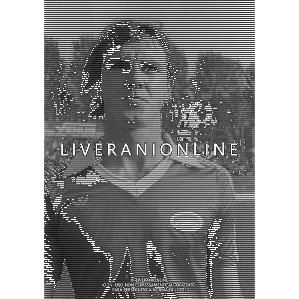 RETROSPETTIVA LORIS PRADELLA CALCIATORE NELLA FOTO LORIS PRADELLA CON LA MAGLIA DEL MONZA CALCIO NELL\'ANNO 1981-1982 AG ALDO LIVERANI SAS