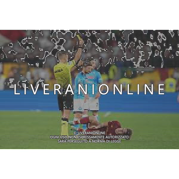ROMA vs NAPOLI CAMPIONATO CALCIO SERIE A TIM 24.10.2021 NELLA FOTO Arbitro Massa ammonizione Dries Mertens - nicolo\' zaniolo a terra ©MOSCA / AGENZIA ALDO LIVERANI SAS