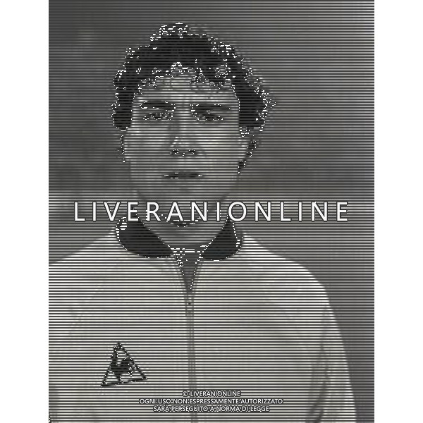 RETROSPETTIVA MASSIMO ALBIERO CALCIATORE NELLA FOTO MASSIMO ALBIERO CON LA MAGLIA DELLA NAZIONALE ITALIANA UNDER 21 NELL\'ANNO 1980-1981 AG ALDO LIVERANI SAS