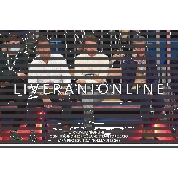 ¬© TVRG WEmbrace Sport nella foto Roberto Mancini CT della Nazionale e sulla SX Riccardo Ferri Milano 25-10-2021 WEmbrace Sport evento presso l\'Allianz Cloud PalaLido che mette di fronte in gara campioni olimpici e paralimpici di diverse discipline sportive foto Roberto Garavaglia/ag. Aldo Liverani sas/ AGENZIA ALDO LIVERANI SAS
