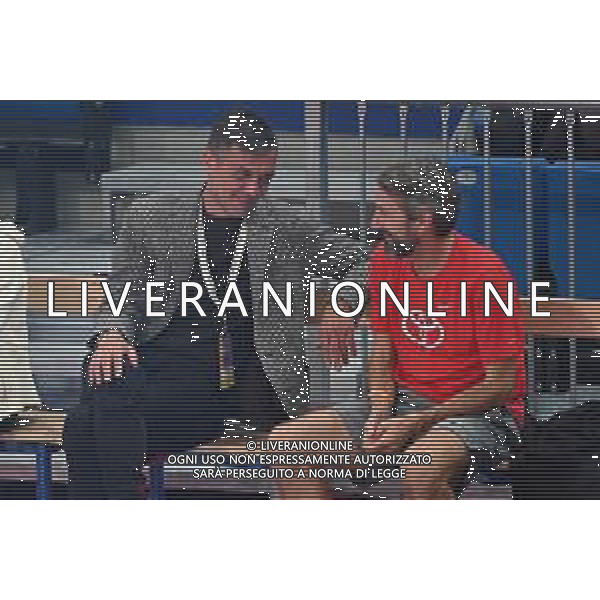 ¬© TVRG WEmbrace Sport nella foto Paolo Maldini SX e Maurizio Ganz DX Milano 25-10-2021 WEmbrace Sport evento presso l\'Allianz Cloud PalaLido che mette di fronte in gara campioni olimpici e paralimpici di diverse discipline sportive foto Roberto Garavaglia/ag. Aldo Liverani sas/ AGENZIA ALDO LIVERANI SAS