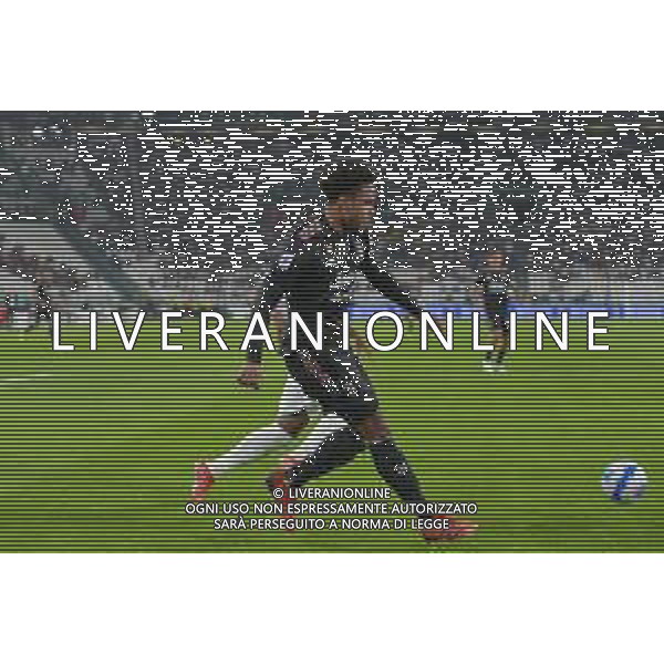 Torino 17.10.2021 Stadio Allianz Stadium ©Alessandro Falzone/Agenzia Aldo Liverani Juventus vs Sassuolo Serie A Tim 2021/2022 Nella foto : WESTON MCKENNIE ©FALZONE/ AGENZIA ALDO LIVERANI SAS