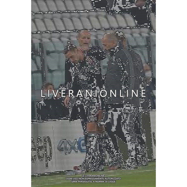 Torino 17.10.2021 Stadio Allianz Stadium ©Alessandro Falzone/Agenzia Aldo Liverani Juventus vs Sassuolo Serie A Tim 2021/2022 Nella foto : ALLEGRI MASSIMILIANO E MATTIA DE SCIGLIO ESCE INFORTUNATO ©FALZONE/ AGENZIA ALDO LIVERANI SAS