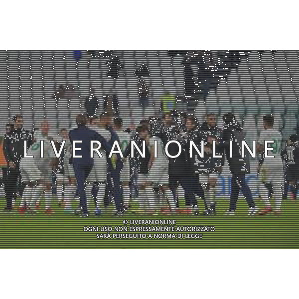 Torino 17.10.2021 Stadio Allianz Stadium ©Alessandro Falzone/Agenzia Aldo Liverani Juventus vs Sassuolo Serie A Tim 2021/2022 Nella foto : ESULTANZA SASSUOLO DOPO GOL MAXIME LOPEZ ©FALZONE / AGENZIA ALDO LIVERANI SAS