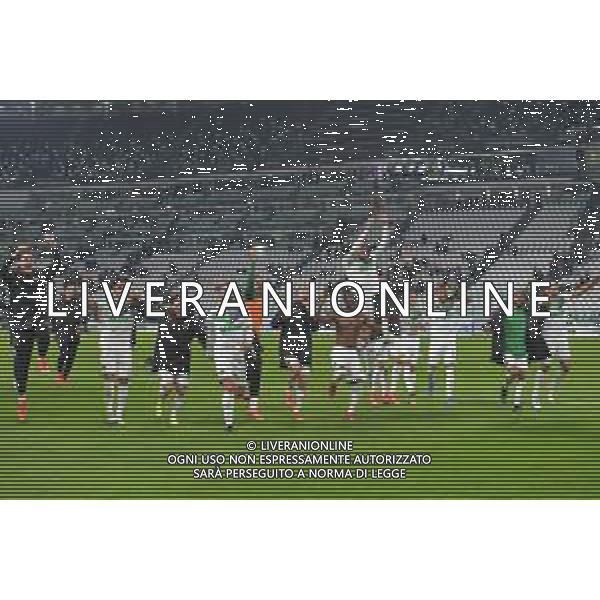Torino 17.10.2021 Stadio Allianz Stadium ©Alessandro Falzone/Agenzia Aldo Liverani Juventus vs Sassuolo Serie A Tim 2021/2022 Nella foto : ESULTANZE SASSUOLO A FINE GARA ©FALZONE / AGENZIA ALDO LIVERANI SAS