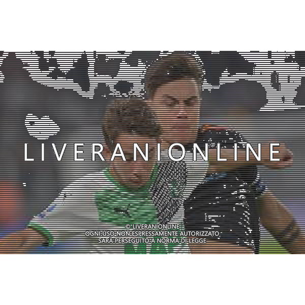 Torino 17.10.2021 Stadio Allianz Stadium ©Alessandro Falzone/Agenzia Aldo Liverani Juventus vs Sassuolo Serie A Tim 2021/2022 Nella foto : Maxime Lopez-Paulo Dybala ©FALZONE / AGENZIA ALDO LIVERANI SAS