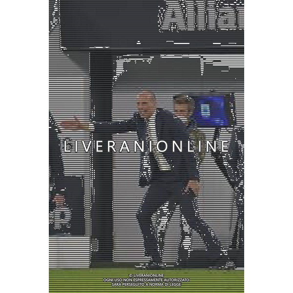 Torino 17.10.2021 Stadio Allianz Stadium ©Alessandro Falzone/Agenzia Aldo Liverani Juventus vs Sassuolo Serie A Tim 2021/2022 Nella foto : Massimiliano Allegri ©FALZONE / AGENZIA ALDO LIVERANI SAS