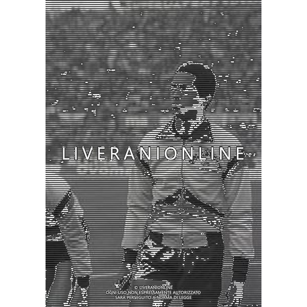 RETROSPETTIVA ENEAS DE CAMARGO CALCIATORE NELLA FOTO ENEAS DE CAMARGO CON LA MAGLIA DEL BOLOGNA CALCIO NELL\'ANNO 1980-1981 AG ALDO LIVERANI SAS