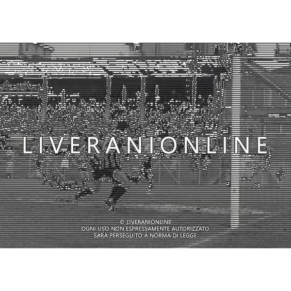 08-05-1983 COMO CAMPIONATO DI CALCIO SERIE B COMO-FOGGIA 0-0 NELLA FOTO AZIONE DI GIOCO AG ALDO LIVERANI SAS