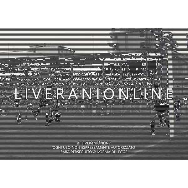 08-05-1983 COMO CAMPIONATO DI CALCIO SERIE B COMO-FOGGIA 0-0 NELLA FOTO AZIONE DI GIOCO AG ALDO LIVERANI SAS