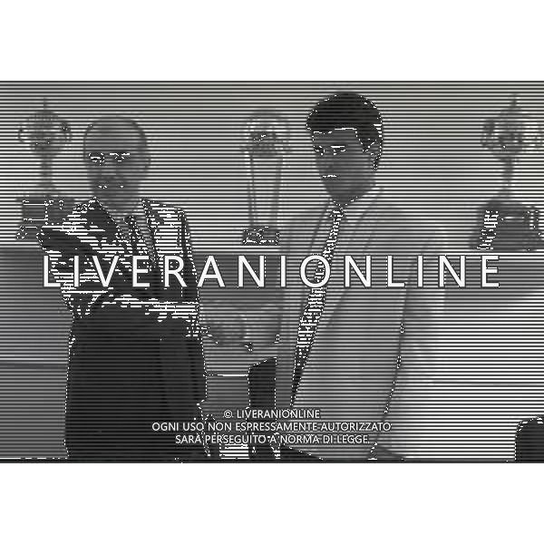 1987 MILANO SEDE DEL MILAN CALCIO PRESENTAZIONE DEL NUOVO ACQUISTO CLAUDIO BORGHI NELLA FOTO CLAUDIO BORGHI IN CONFERENZA STAMPA NELLA SEDE DEL MILAN CON ADRIANO GALLIANI AG ALDO LIVERANI SAS