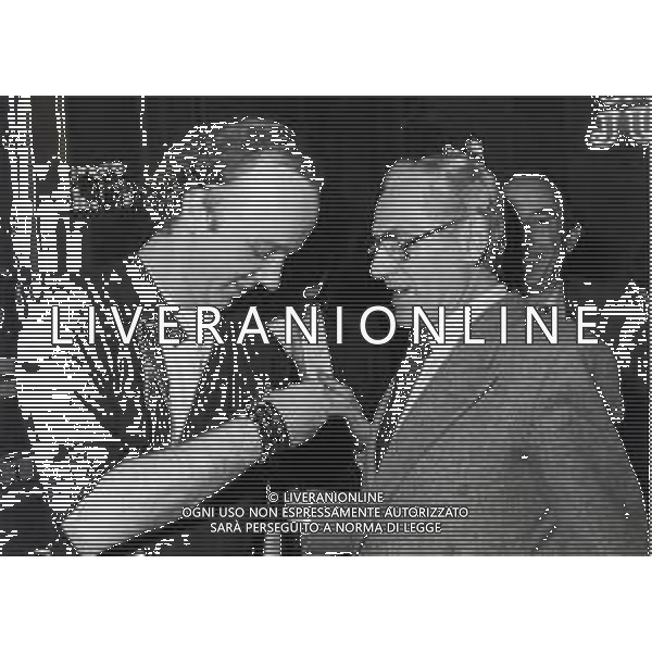 RETROSPETTIVA FELICE MUSAZZI ATTORE TEATRALE NELLA FOTO FELICE MUSAZZICON ERNST THOLE NELL\'ANNO 1981 A MILANO AG ALDO LIVERANI SAS  