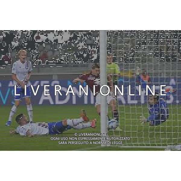 Torino 30.10.2021 Stadio Olimpico Grande Torino ©Alessandro Falzone/Agenzia Aldo Liverani Torino vs Sampdoria Serie A Tim 2021/2022 Nella foto : Gol di Dennis Praet ©FALZONE /AGENZIA ALDO LIVERANI SAS