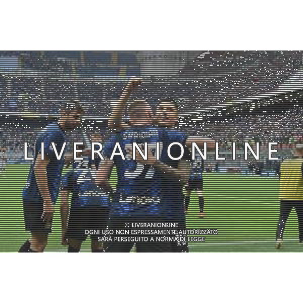 esultanza Inter dopo il gol del 2 a 0 joaquin correa Inter vs Udinese Campionato Serie A TIM - 11a giornata Milano 31-10-2021 Stadio Giuseppe Meazza - San Siro foto Roberto Garavaglia/ag. Aldo Liverani sas /AGENZIA ALDO LIVERANI SAS