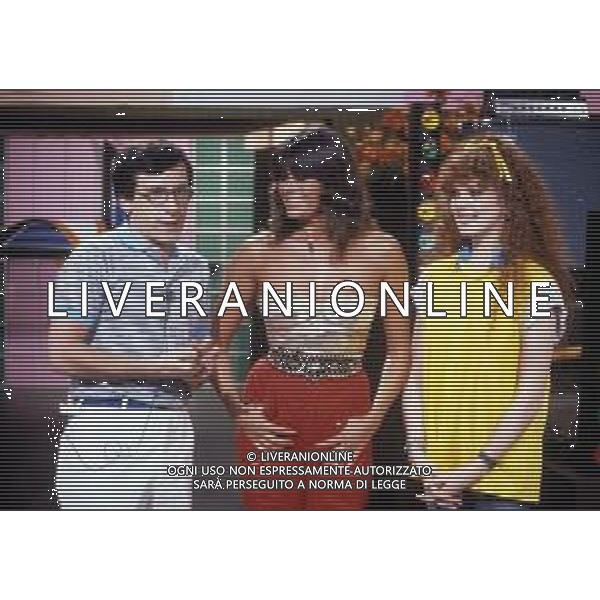 RETROSPETTIVA EDY ANGELILLO ATTRICE NELLA FOTO EDY ANGELILLO NELLA TRASMISSIONE TELEVISIVA “FRECO FRESCO“ RAI NELL\'ANNO 1981CON MAURIZIO ESPOSITO E MARINA OCCHIENA AG ALDO LIVERANI SAS