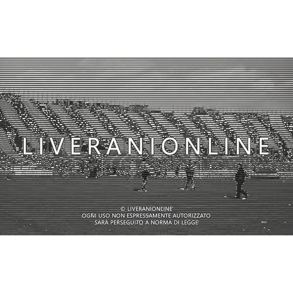 ATALANTA CALCIO NELLA FOTO CURVA DEI TIFOSI DELL\'ATALANTA CALCIO ANNO 1985-1986 AG ALDO LIVERANI SAS