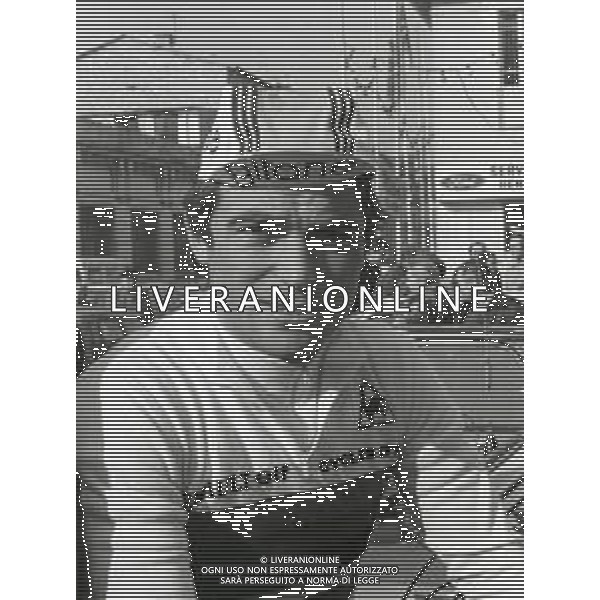 RETROSPETTIVA BERNARD HINAULT CICLISTA NELLA FOTO BERNARD HINAULT  AG ALDO LIVERANI SAS 