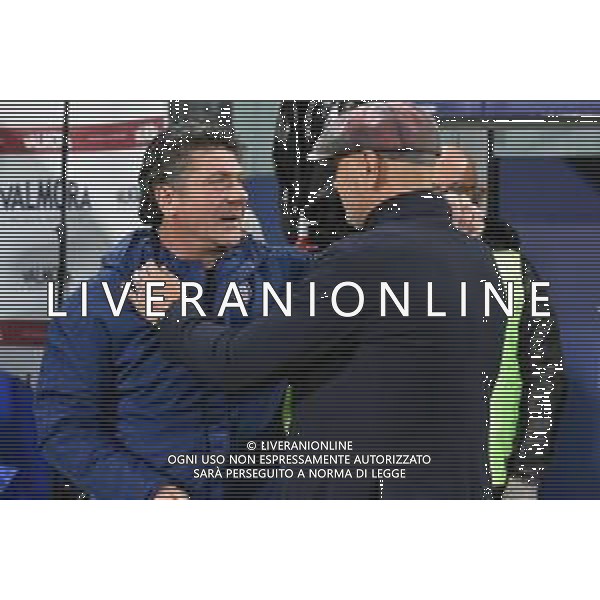 BOLOGNA - CAGLIARI CAMPIONATO CALCIO SERIE A TIM 01.11.2021 NELLA FOTO WALTER MAZZARRI E SINISA MIHAJLOVIC ©VILLANI /AGENZIA ALDO LIVERANI SAS