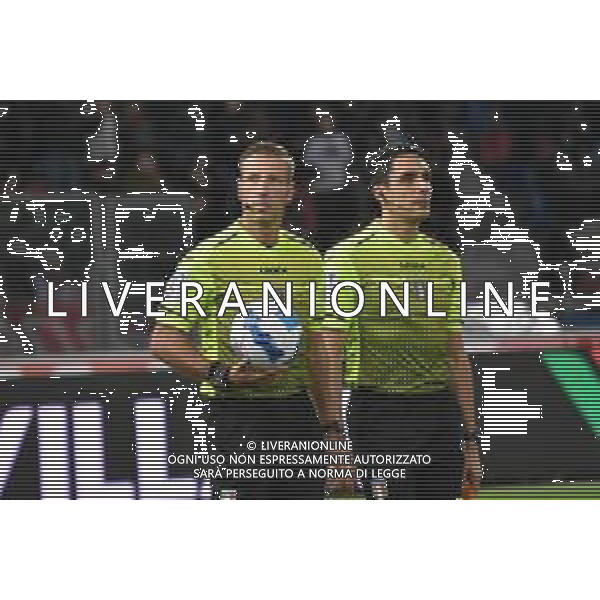 BOLOGNA - CAGLIARI CAMPIONATO CALCIO SERIE A TIM 01.11.2021 NELLA FOTO L\'ARBITRO MASSA DI IMPERIA CON IL PALLONE ©VILLANI /AGENZIA ALDO LIVERANI SAS