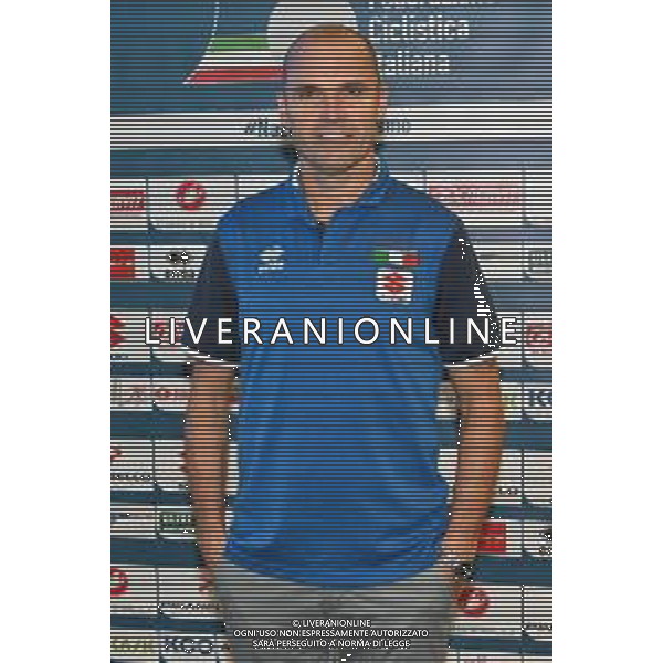 © TVRG Presentazione commissari tecnici ciclismo nella foto Mirko Celestino commissario tecnico della Nazionale di mountian bike XCO-XCM Milano 02-11-2021 Presso la sala Biagi di Palazzo Lombardia si e\' tenuta la conferenza stampa di presentazione del Velodromo di Montichiari (BS) come centro federale di eccellenza e dei commissari tecnici del quadriennnio olimpico 2021-2024 della FCI Federazione Ciclistica Italiana foto Roberto Garavaglia/ag. Aldo Liverani sas