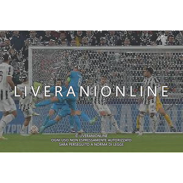 Torino 02.11.2021 Stadio Allianz Stadium ©Alessandro Falzone/Agenzia Aldo Liverani Juventus vs Zenit Champions League 2021/2022 Gruppo H Giornata 4 di 6 Nella foto: gol di paulo Dybala ©Falzone /AGENZIA ALDO LIVERANI SAS