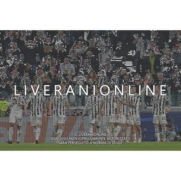 Torino 02.11.2021 Stadio Allianz Stadium ©Alessandro Falzone/Agenzia Aldo Liverani Juventus vs Zenit Champions League 2021/2022 Gruppo H Giornata 4 di 6 Nella foto: esultanza gol di dybala paulo ©FALZONE /AGENZIA ALDO LIVERANI SAS