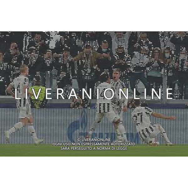 Torino 02.11.2021 Stadio Allianz Stadium ©Alessandro Falzone/Agenzia Aldo Liverani Juventus vs Zenit Champions League 2021/2022 Gruppo H Giornata 4 di 6 Nella foto: Esultanza gol di Paulo Dybala