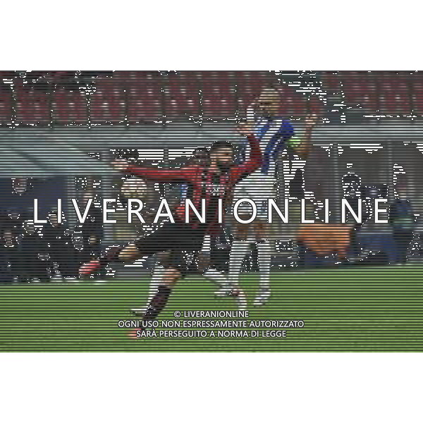 Olivier Giroud (Milan) e Pepe (Porto) Milan vs Porto UEFA Champions League fase a gironi 4a giornata - gruppo B Milano 03-11-2021 Stadio Giuseppe Meazza - San Siro foto Roberto Garavaglia/ag. Aldo Liverani sas /AGENZIA ALDO LIVERANI SAS