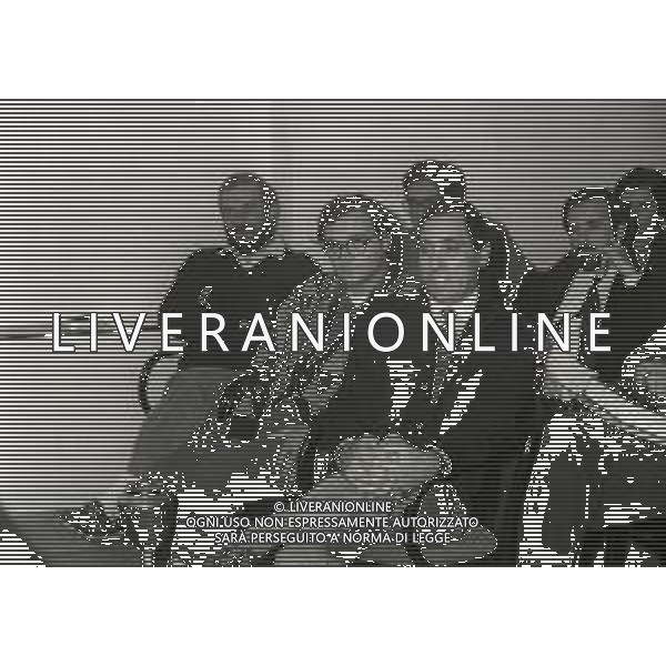 1984 MILANO CONFERENZA STAMPA DEL NUOVO PROGRAMMA TELEVISIVO “DRIVE IN“ NELLA FOTO I TRE TRE E ANTONIO RICCI AG ALDO LIVERANI SAS