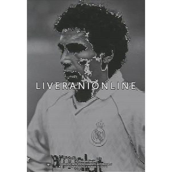 RETROSPETTIVA HUGO SANCHEZ CALCIATORE NELLA FOTO HUGO SANCHEZ CON LA MAGLIA DEL REAL MADRID NELL\'ANNO 1987-1988 ARCHIVIO DFP-AG ALDO LIVERANI SAS