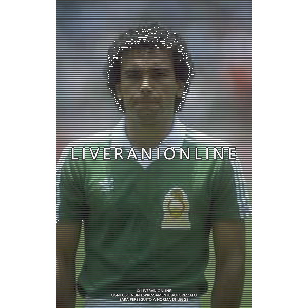 RETROSPETTIVA HUGO SANCHEZ CALCIATORE NELLA FOTO HUGO SANCHEZ CON LA MAGLIA DELLA NAZIONALE DEL MESSICO NELL\'ANNO 1986 AG ALDO LIVERANI SAS 