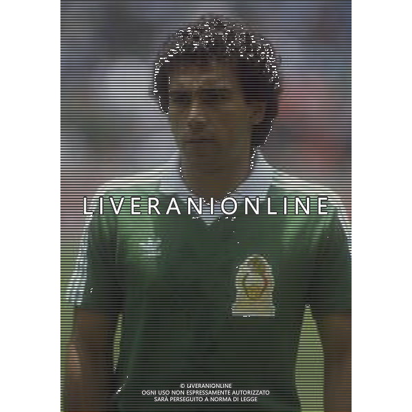 RETROSPETTIVA HUGO SANCHEZ CALCIATORE NELLA FOTO HUGO SANCHEZ CON LA MAGLIA DELLA NAZIONALE DEL MESSICO NELL\'ANNO 1986 AG ALDO LIVERANI SAS 