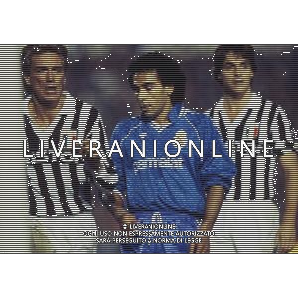 RETROSPETTIVA HUGO SANCHEZ CALCIATORE NELLA FOTO HUGO SANCHEZ CON LA MAGLIA DEL REAL MADRID CON MASSIMO BONINI E LIONELLO MANFREDONIA ARCHIVIO DFP-AG ALDO LIVERANI SAS 
