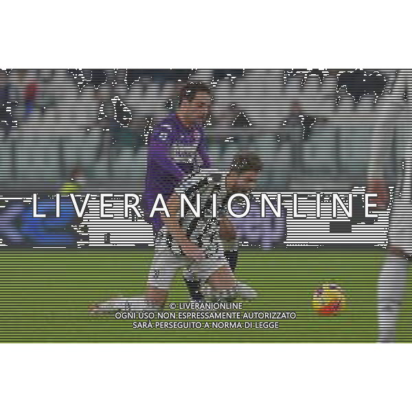 Torino 06.11.2021 Stadio Allianz Stadium ©Alessandro Falzone/Agenzia Aldo Liverani Juventus vs Fiorentina Serie A Tim 2021/2022 Nella foto : MANUEL LOCATELLI-GIACOMO BONAVENTURA ©FALZONE/AGENZIA ALDO LIVERANI SAS