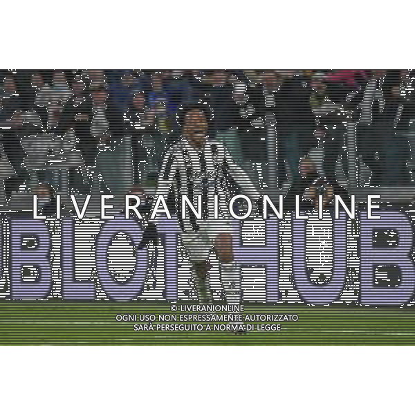 Torino 06.11.2021 Stadio Allianz Stadium ©Alessandro Falzone/Agenzia Aldo Liverani Juventus vs Fiorentina 11^ giornata Serie A Tim 2021/2022 Nella foto : esultanza juan cudrado dopo il gol ©FALZONE/AGENZIA ALDO LIVERANI SAS