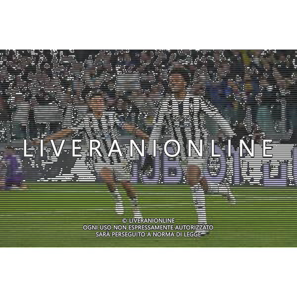 Torino 06.11.2021 Stadio Allianz Stadium ©Alessandro Falzone/Agenzia Aldo Liverani Juventus vs Fiorentina 11^ giornata Serie A Tim 2021/2022 Nella foto : esultanza juan cudrado dopo il gol ©FALZONE/AGENZIA ALDO LIVERANI SAS