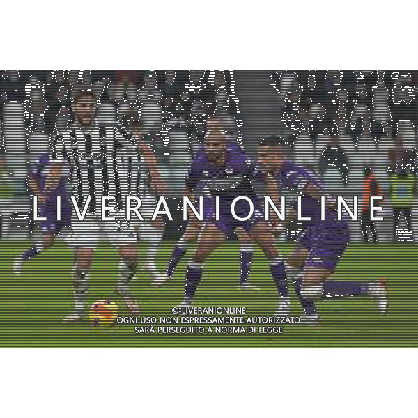 Torino 06.11.2021 Stadio Allianz Stadium ©Alessandro Falzone/Agenzia Aldo Liverani Juventus vs Fiorentina 11^ giornata Serie A Tim 2021/2022 Nella foto : Manuel Locatelli-Sofian Amrabat-Cristiano Biraghi ©FALZONE/AGENZIA ALDO LIVERANI SAS