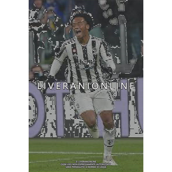 Torino 06.11.2021 Stadio Allianz Stadium ©Alessandro Falzone/Agenzia Aldo Liverani Juventus vs Fiorentina 11^ giornata Serie A Tim 2021/2022 Nella foto : Esultanza gol di Juan Cuadrado ©FALZONE/AGENZIA ALDO LIVERANI SAS