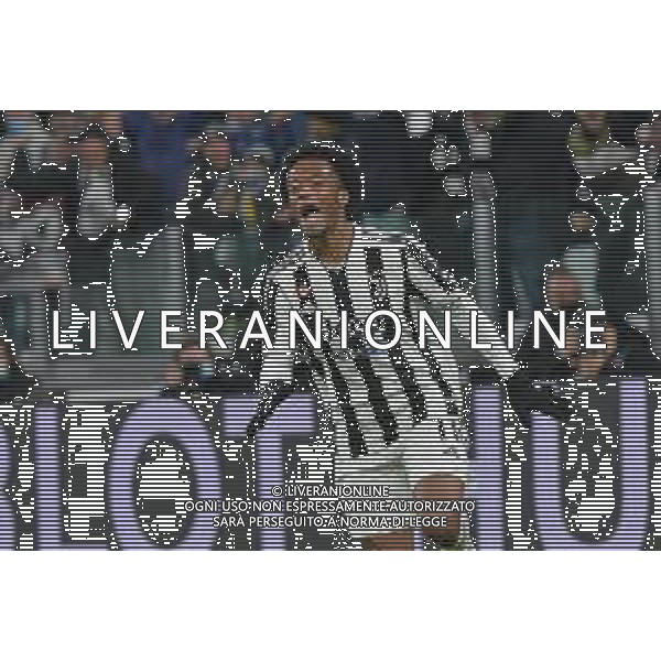 Torino 06.11.2021 Stadio Allianz Stadium ©Alessandro Falzone/Agenzia Aldo Liverani Juventus vs Fiorentina 11^ giornata Serie A Tim 2021/2022 Nella foto : Esultanza gol di Juan Cuadrado ©FALZONE/AGENZIA ALDO LIVERANI SAS