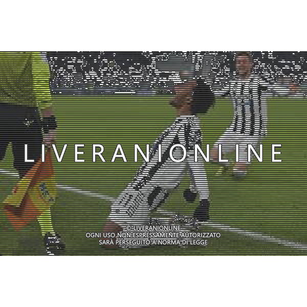 Torino 06.11.2021 Stadio Allianz Stadium ©Alessandro Falzone/Agenzia Aldo Liverani Juventus vs Fiorentina 11^ giornata Serie A Tim 2021/2022 Nella foto : Esultanza gol di Juan Cuadrado ©FALZONE/AGENZIA ALDO LIVERANI SAS