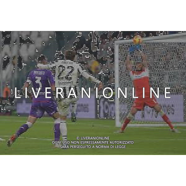 Torino 06.11.2021 Stadio Allianz Stadium ©Alessandro Falzone/Agenzia Aldo Liverani Juventus vs Fiorentina 11^ giornata Serie A Tim 2021/2022 Nella foto : Federico Chiesa colpisce la traversa ©FALZONE/AGENZIA ALDO LIVERANI SAS