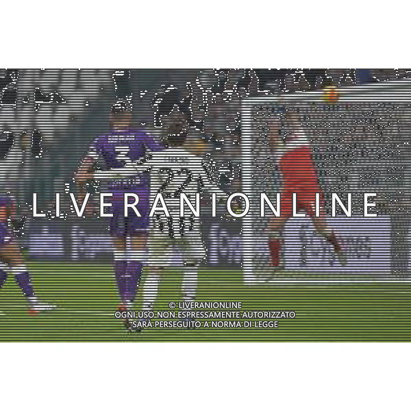 Torino 06.11.2021 Stadio Allianz Stadium ©Alessandro Falzone/Agenzia Aldo Liverani Juventus vs Fiorentina 11^ giornata Serie A Tim 2021/2022 Nella foto : Federico Chiesa colpisce la traversa ©FALZONE/AGENZIA ALDO LIVERANI SAS
