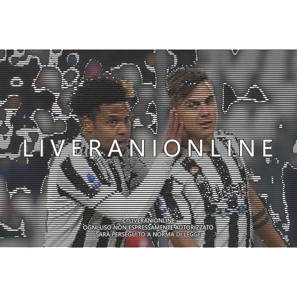 Torino 06.11.2021 Stadio Allianz Stadium ©Alessandro Falzone/Agenzia Aldo Liverani Juventus vs Fiorentina 11^ giornata Serie A Tim 2021/2022 Nella foto : Weston Mckennie-Paulo Dybala ©FALZONE/AGENZIA ALDO LIVERANI SAS