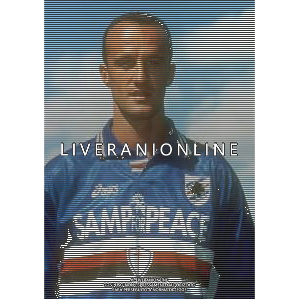 RETROSPETTIVA MARCO ROSSI CALCIATORE CON LA MAGLIA DELLA SAMPDORIA AG ALDO LIVERANI SAS